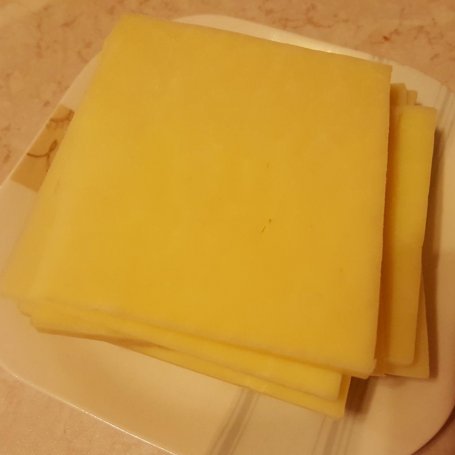 Krok 3 - Pikatny hamburger z papryką jalapeno, serem gouda i rukolą foto