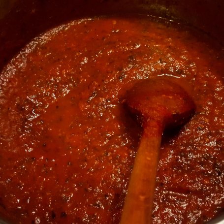 Krok 2 - Pizza Calzone z szynką i pieczarkami foto