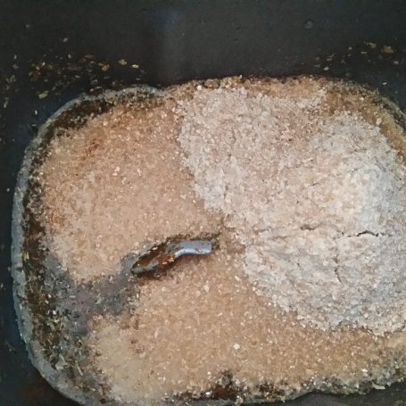 Krok 2 - Pizza capriciosa z gorgonzolą foto