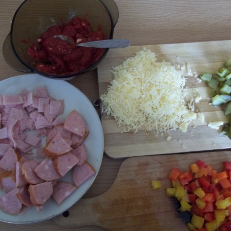 Krok 1 - Pizza domowa foto