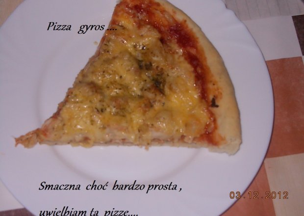 Fotografia przedstawiająca Pizza gyros
