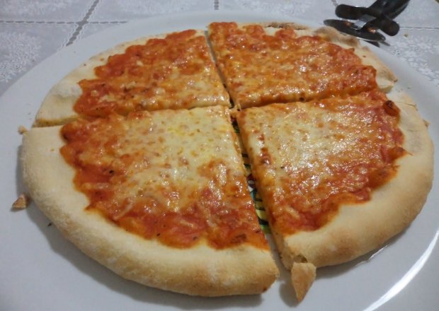 Fotografia przedstawiająca Pizza Margherita