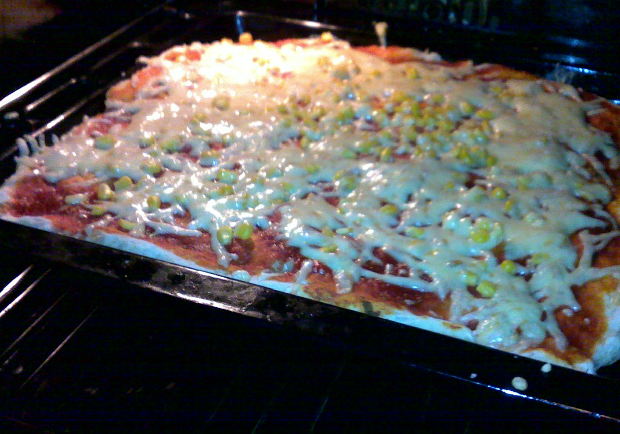 Pizza Margheritta z Kukurydzą Edyty :) foto