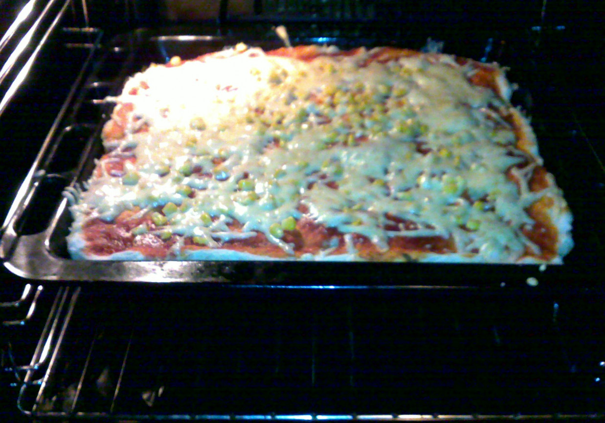Pizza Margheritta z Kukurydzą Edyty :) foto