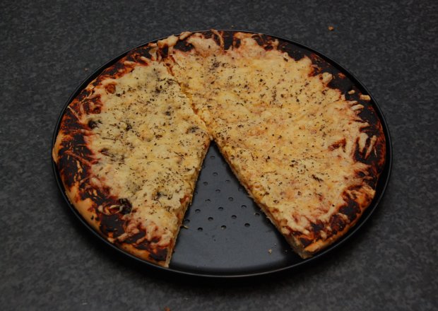 Fotografia przedstawiająca Pizza mieszana jarska