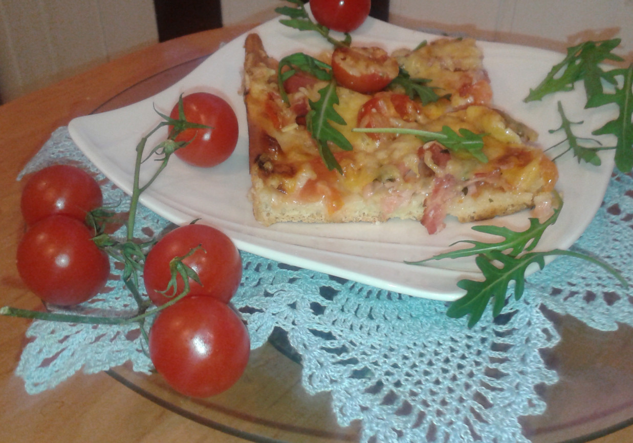 Pizza mojego wykonania. foto