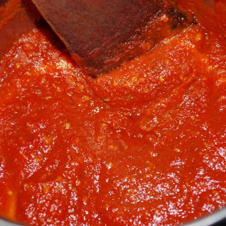 Krok 2 - Pizza na cienkim spodzie foto