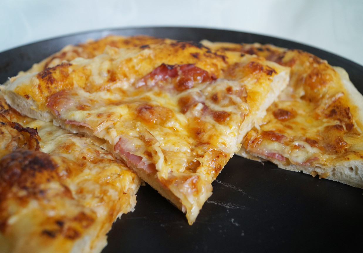 Pizza na poolish foto