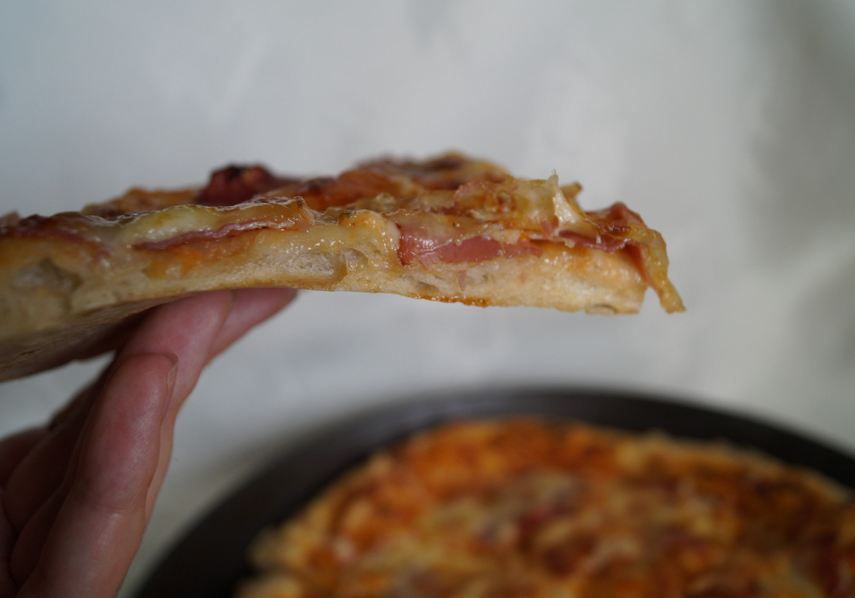 Pizza na poolish foto