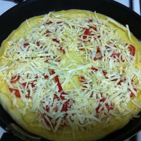 Krok 4 - "Pizza" omletowa - na szybko foto