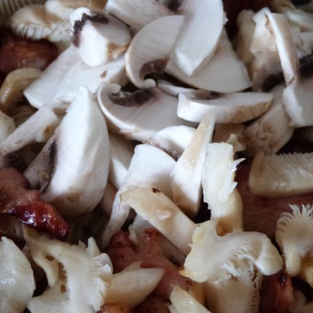 Krok 3 - Pizza podwójnie grzybowa foto