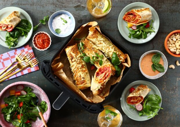 Fotografia przedstawiająca Pizza rollsy z air fryera