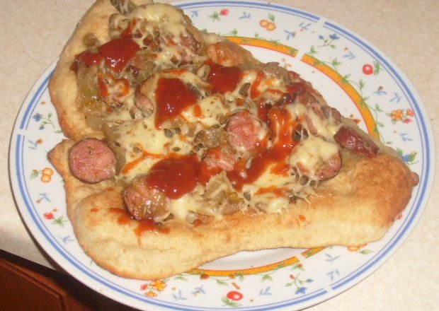 Fotografia przedstawiająca Pizza smazona