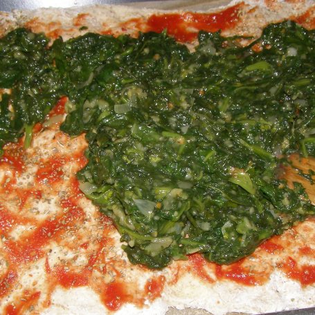 Krok 4 - pizza szpinakowo-jajeczna... foto