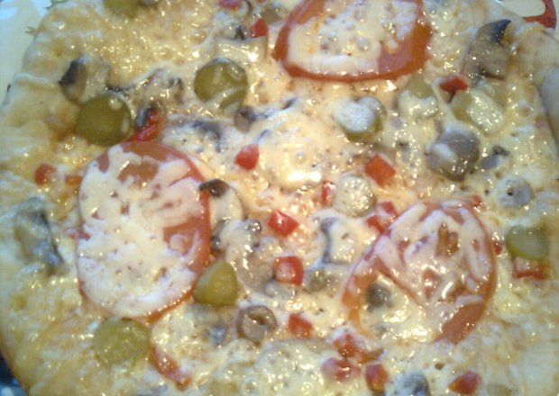 Fotografia przedstawiająca Pizza wegetariańska