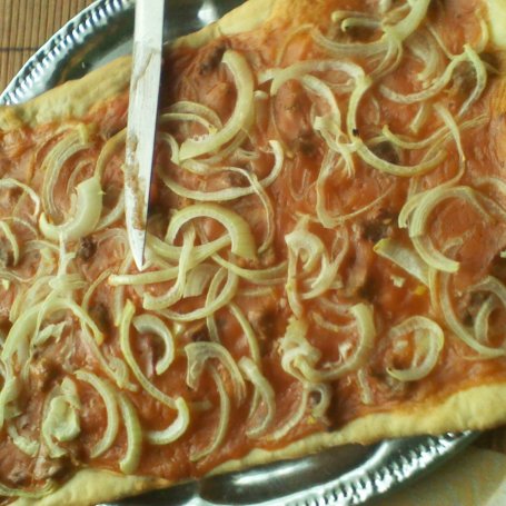 Krok 6 - Pizza z cebulą foto