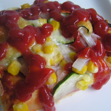 Krok 4 - Pizza z cukinią foto