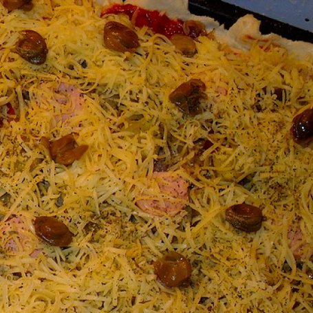 Krok 4 - Pizza z kaparami foto