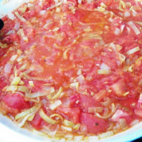 Krok 1 - Pizza z kiełbasą chorizo foto