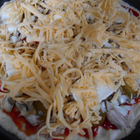 Krok 4 - Pizza z kurczakiem i mozzarellą foto