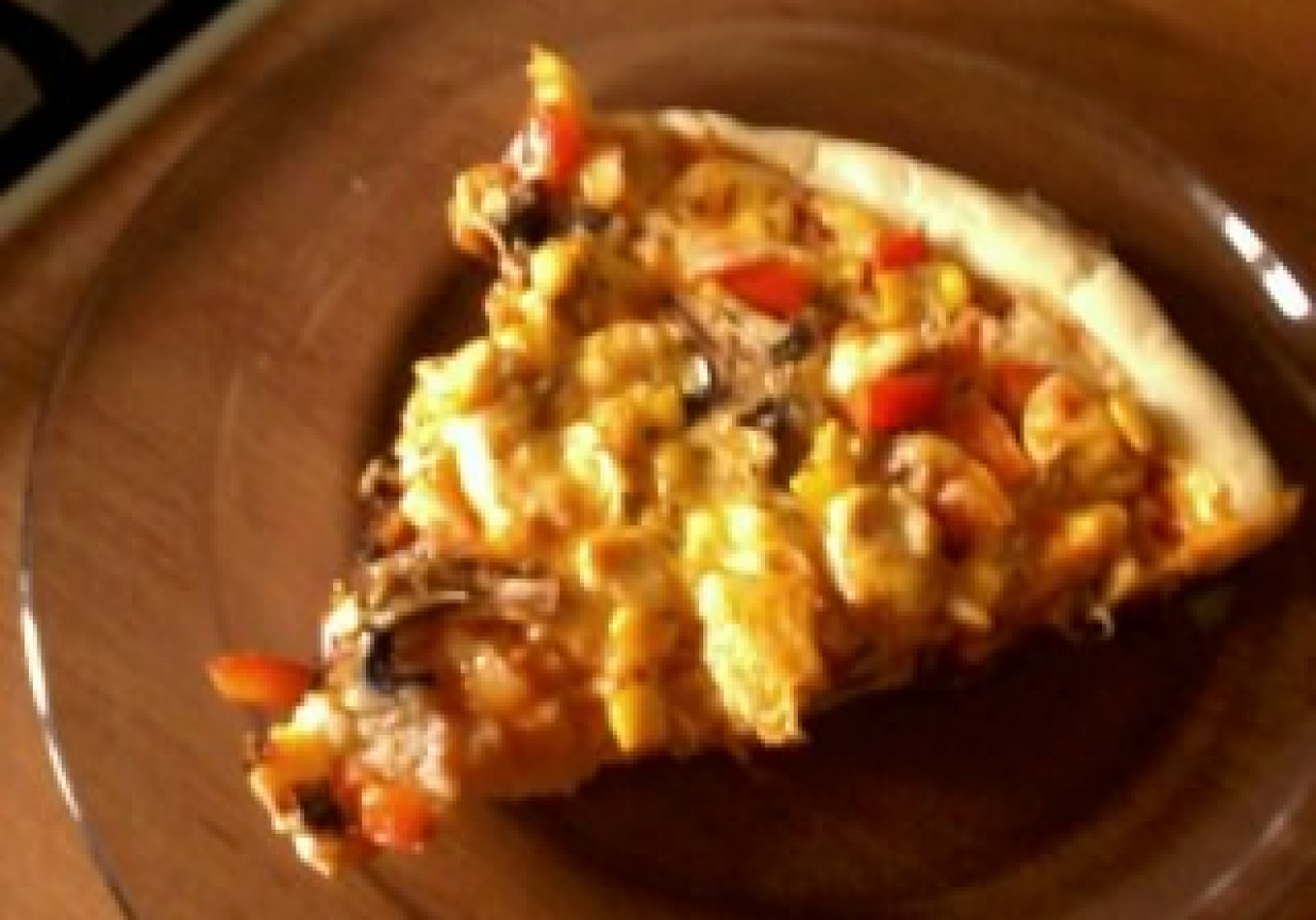 pizza z kurczakiem foto