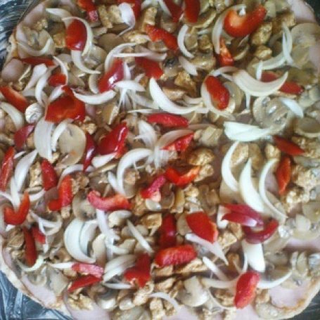 Krok 3 - Pizza z kurczakiem foto