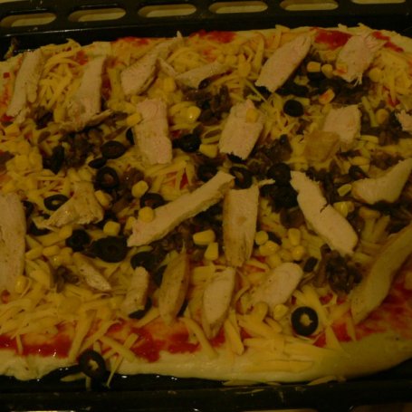 Krok 3 - Pizza z kurczakiem foto