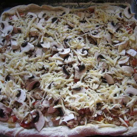 Krok 5 - Pizza z mielonym mięsem foto