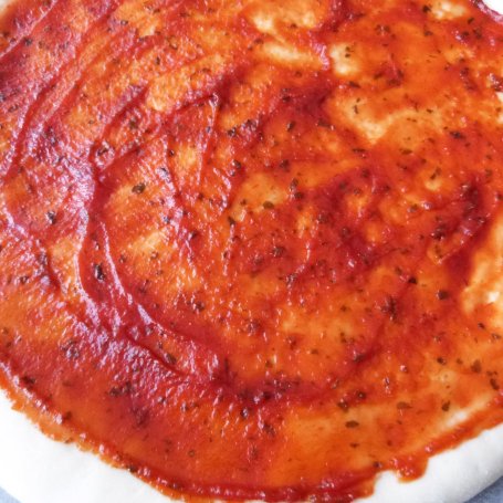 Krok 5 - Pizza z mięsem i serem pleśniowym  foto