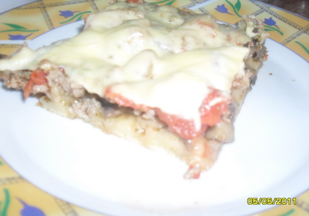 Pizza z mięsem. foto