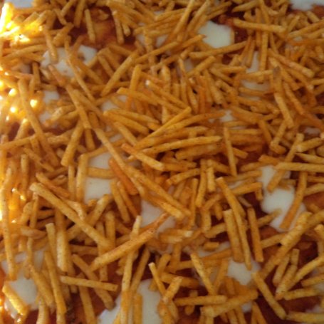 Krok 5 - Pizza z mini-frytkami foto