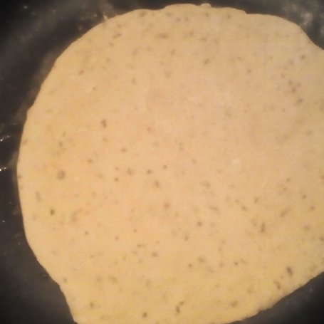 Krok 4 - Pizza z patelni foto