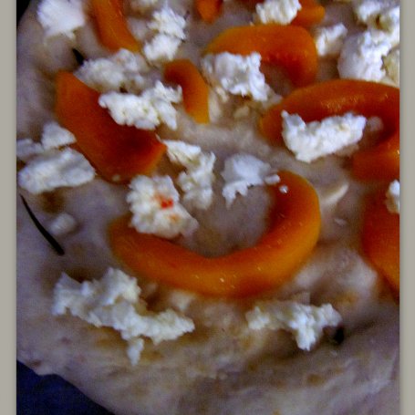Krok 5 - Pizza z pieczoną dynią foto