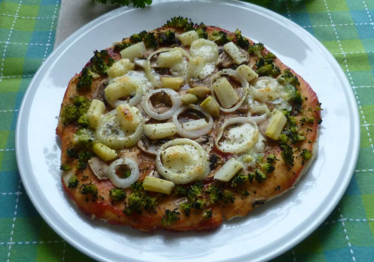 Pizza z warzywami  foto