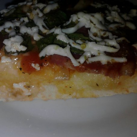 Krok 4 - Pizza ze spinatą i fetą Zub3r'a foto