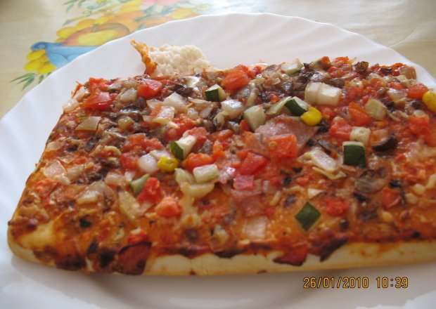 Fotografia przedstawiająca pizza