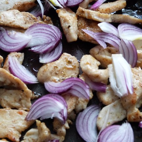 Krok 3 - Pizzerki z tartą marchewką foto