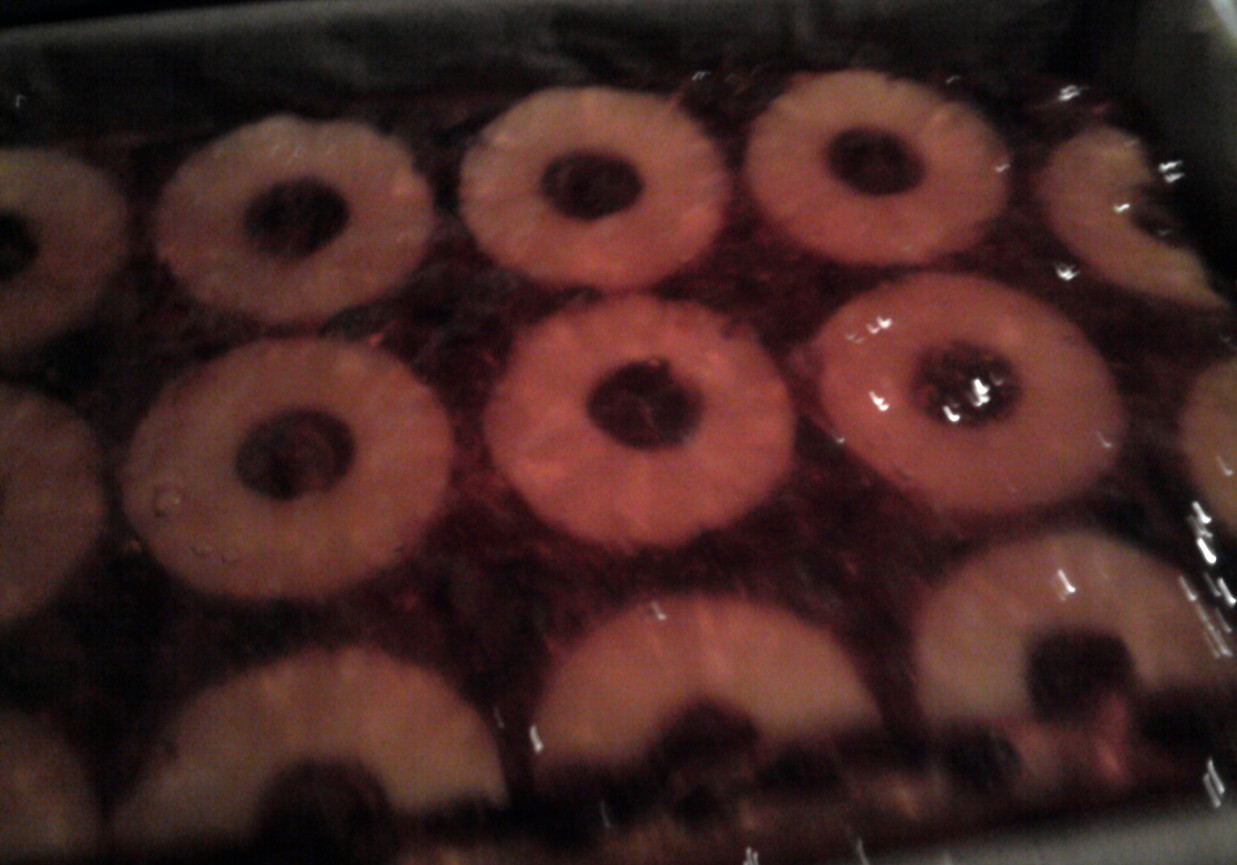 placek ananasowo-rodzynkowy foto