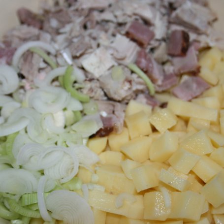 Krok 2 - Placek do barszczyku foto