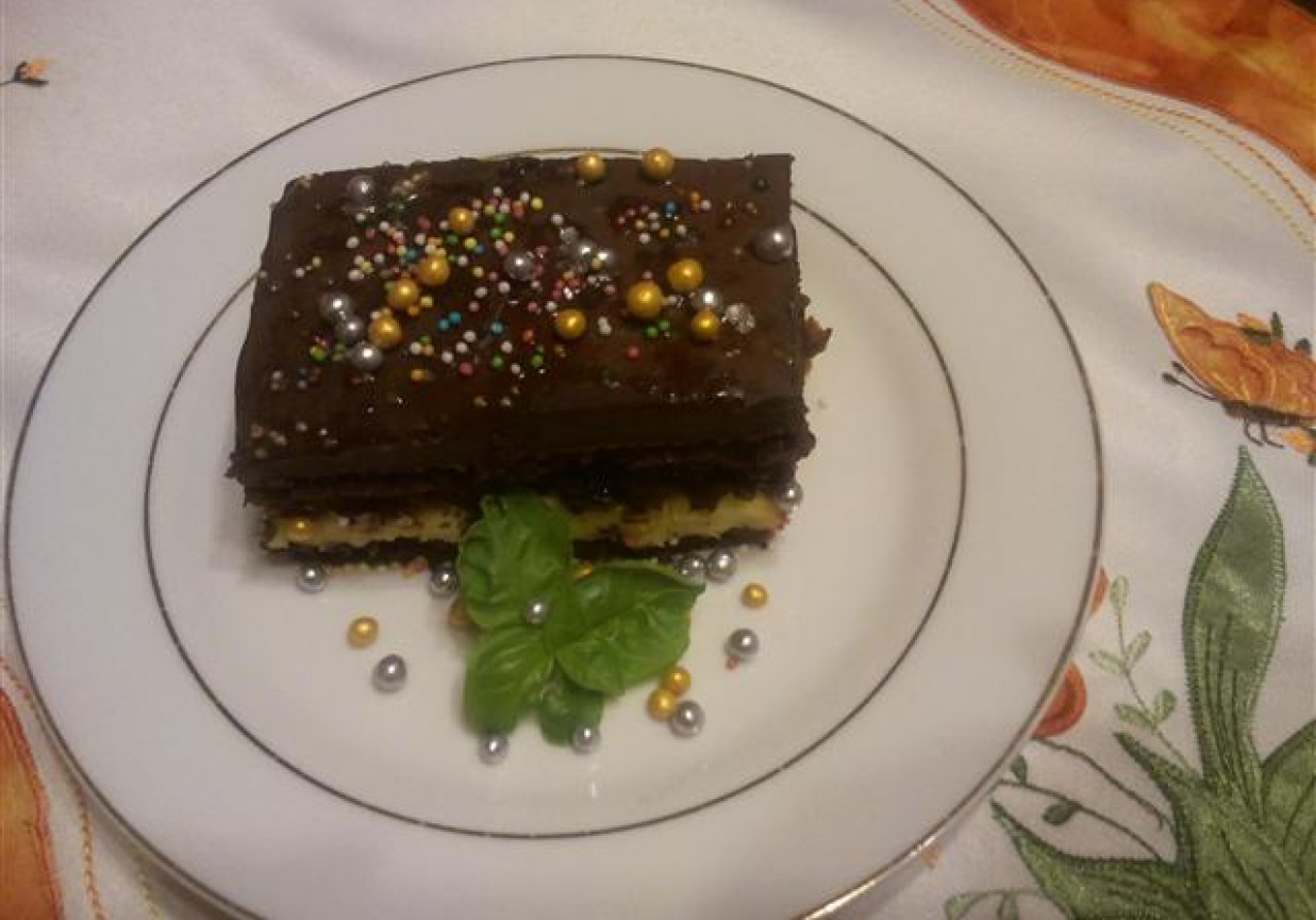 Placek ze śliwka kalifornijską foto