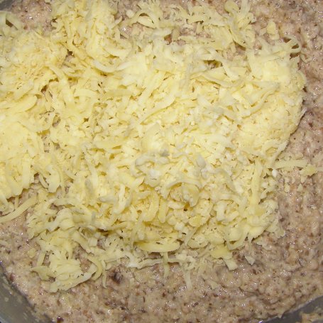 Krok 3 - placek ziemniaczano-pieczarkowy z sosem grzybowym... foto