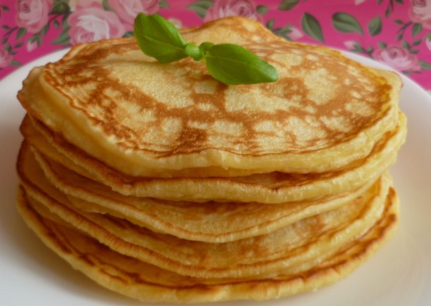 Fotografia przedstawiająca Pancakes budyniowe