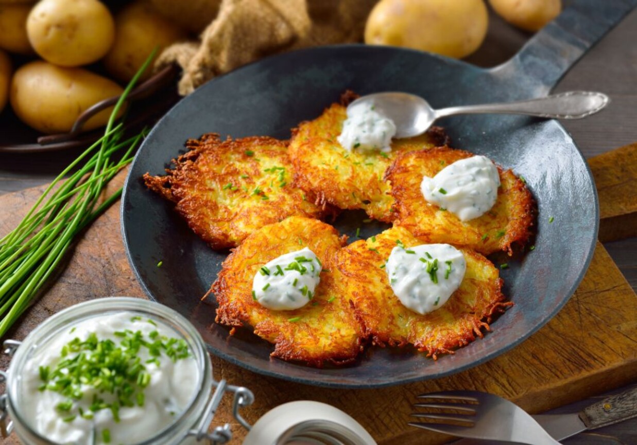 Placki ziemniaczane z sosem tzatziki foto