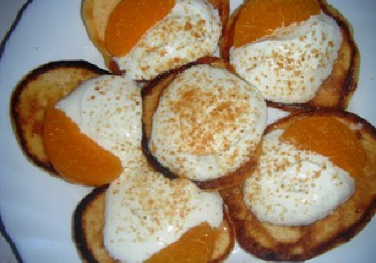 placuszki dyniowo-pomarańczowe. foto