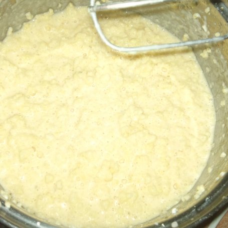 Krok 3 - Placuszki jaglane z truskawkami i rabarbarem foto