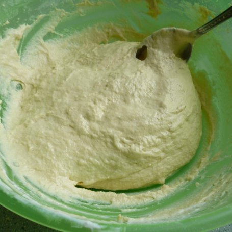 Krok 2 - Placuszki jogurtowe z salsą truskawkową foto