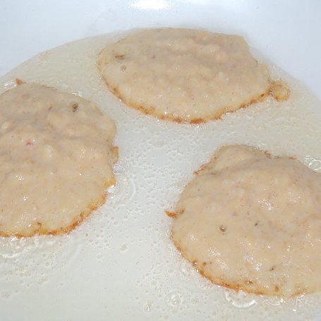 Krok 4 - Placuszki owocowo- jaglane foto