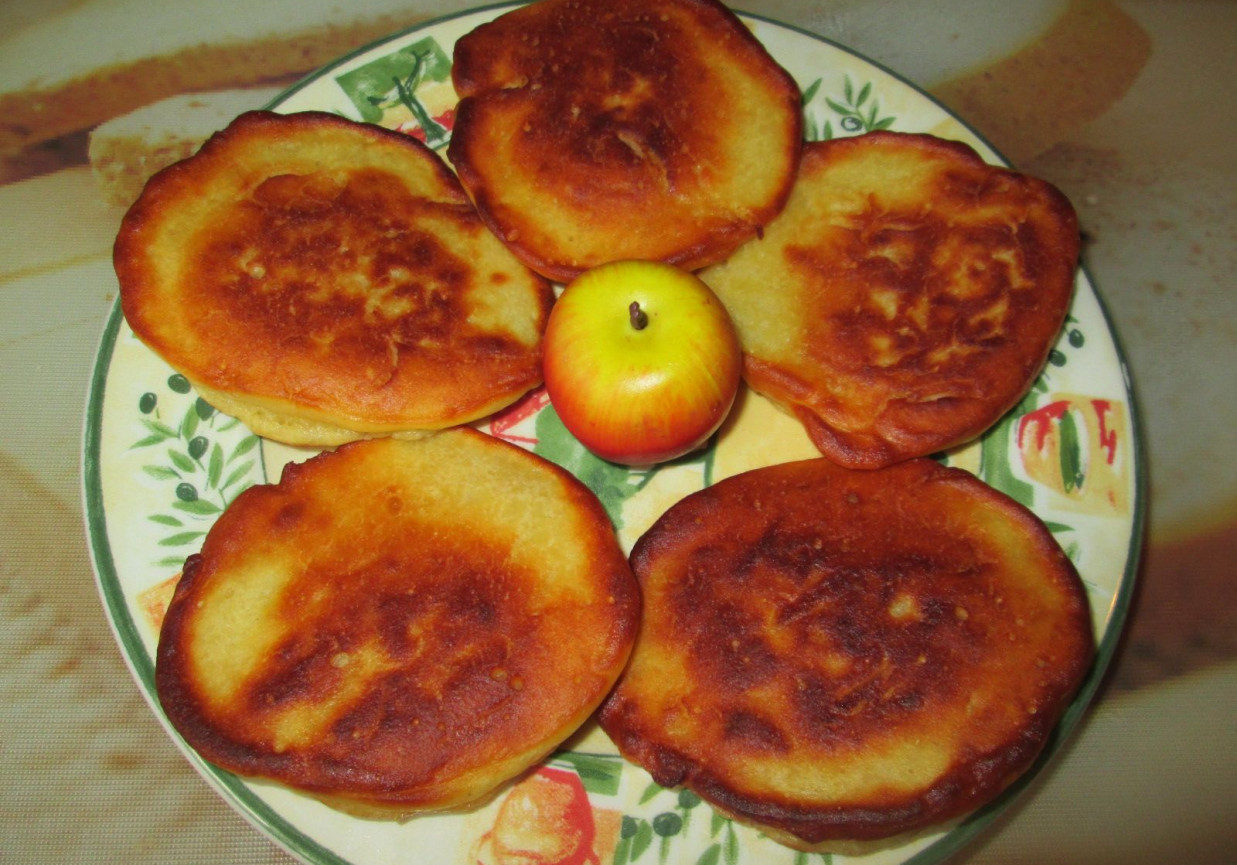 Placuszki pszenno-kukurydziane z jabłkiem foto