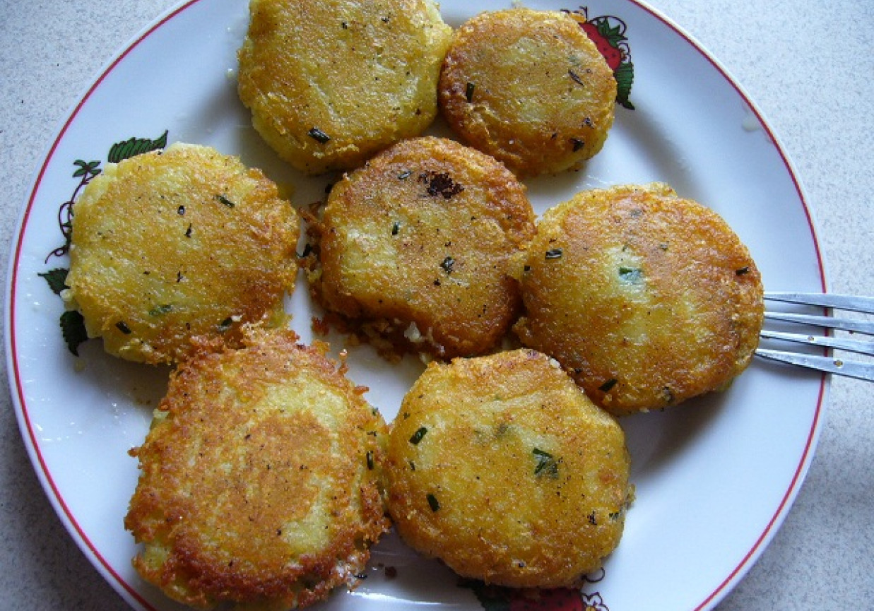 Placuszki z gotowanych ziemniaków foto