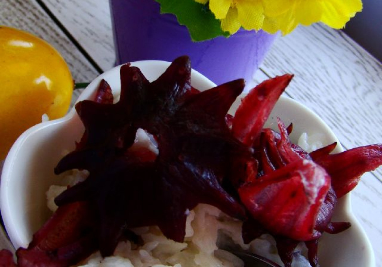 Płatki ryżowe z kwiatem hibiskusa foto